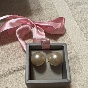Elegant Pearl Stud Earrings